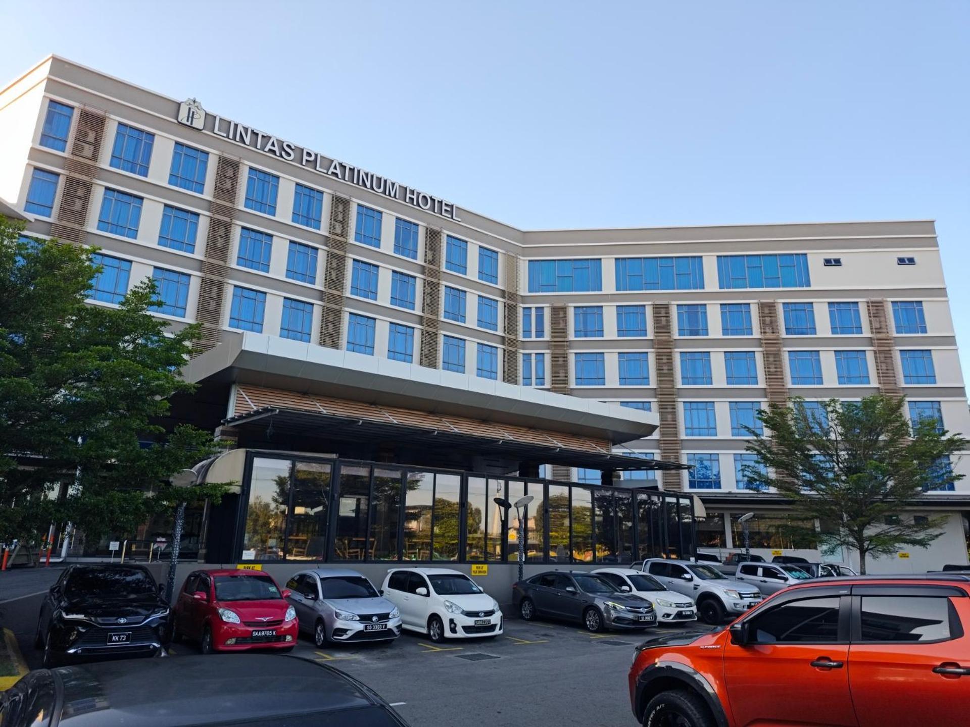 Lintas Platinum Hotel Kota Kinabalu Exterior photo